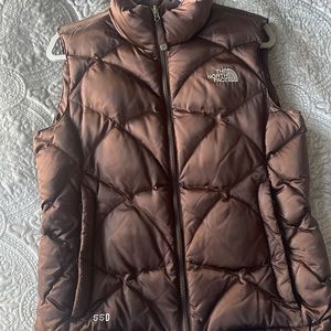 The North Face 550 puffer vest. EUC.